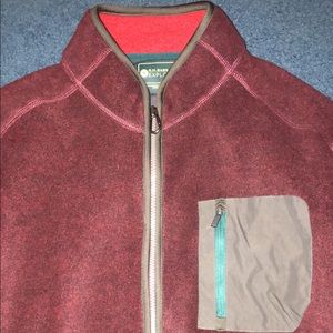Maroon G.H. Bass &Co. fleece zip up jacket
